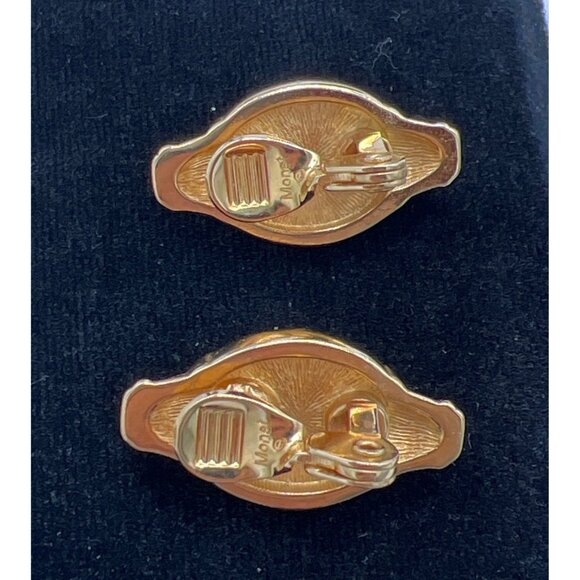 Vintage Monet Gold-Tone Clip-On Earrings With Red Oval Faux Coral Stone Design - Picture 4 of 6